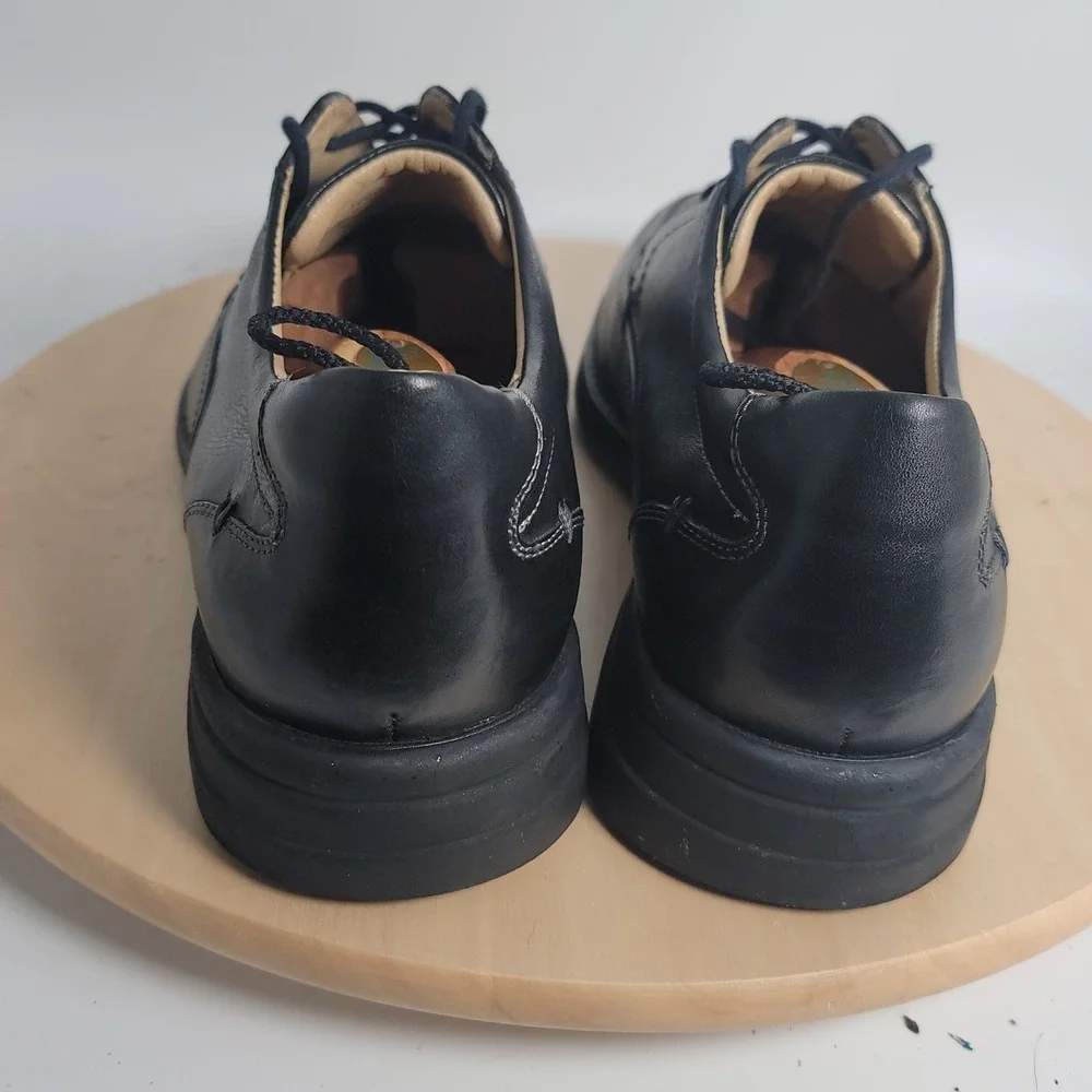 Men's 11 M JOHNSTON & MURPHY Black Leather Moc Toe Derby Comfort Dress Shoe
